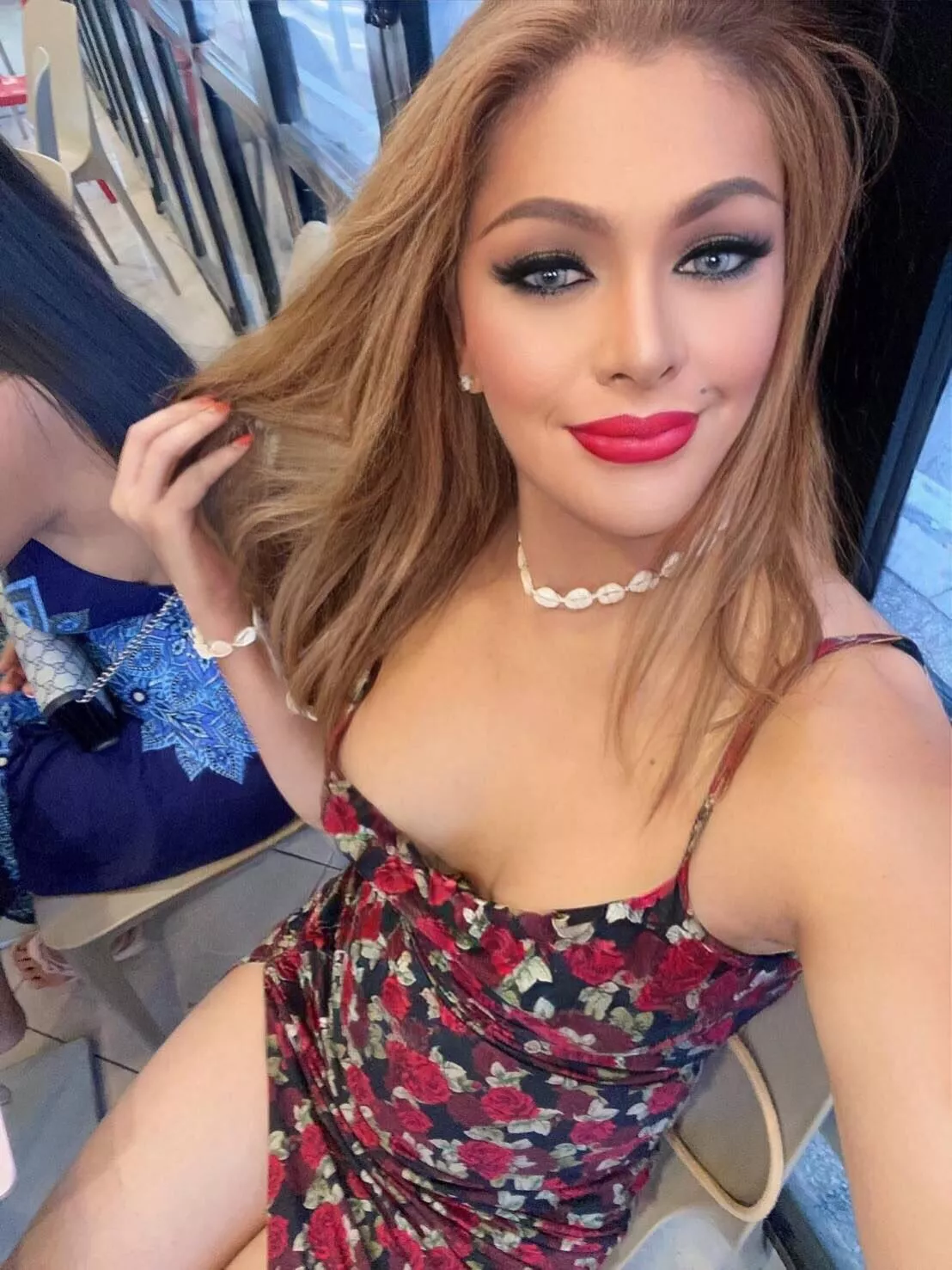 Would you like me to be your girlfriend?