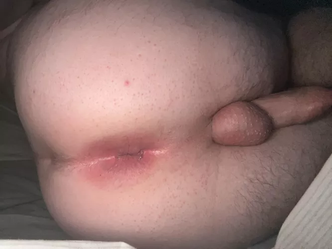 18 blonde bottom boy for some fun :)