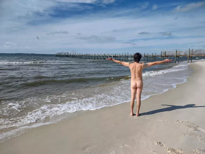 1st time naked at the ocean