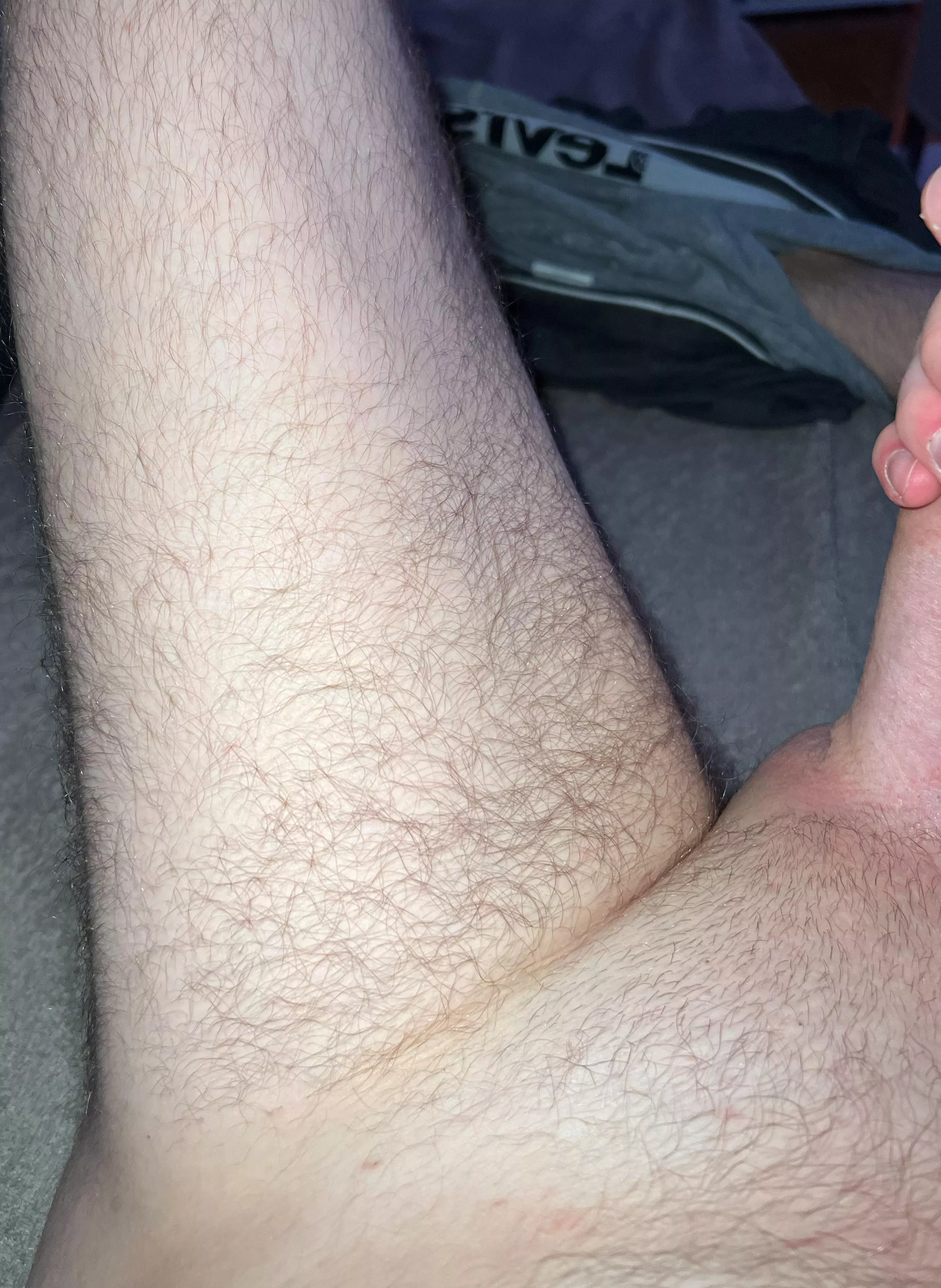 28, horny and hung. Wanna trade and jerk together? Snap me: xnicox23