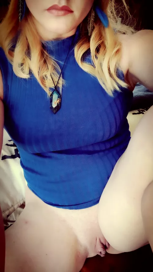 A beautiful weekend for all our special friends. Make memories. Click for the full milf view