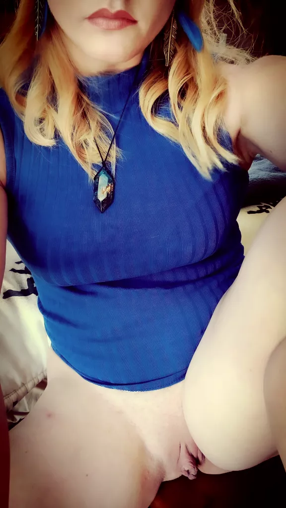 A beautiful weekend for all our special friends. Make memories. Click for the full milf view