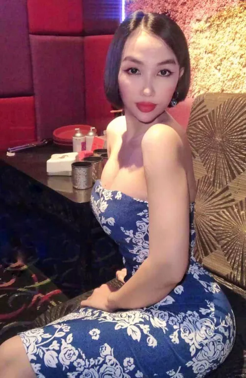 A petite and feminine Asian girl is waiting to please you..
