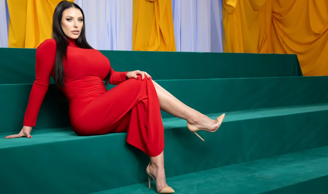 Angela White in AVN Magazine Dec 2023 month edition