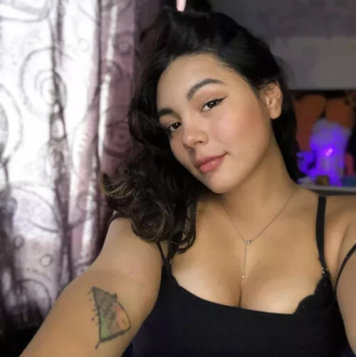 Do I still look fresh after a long day at work? 🤔