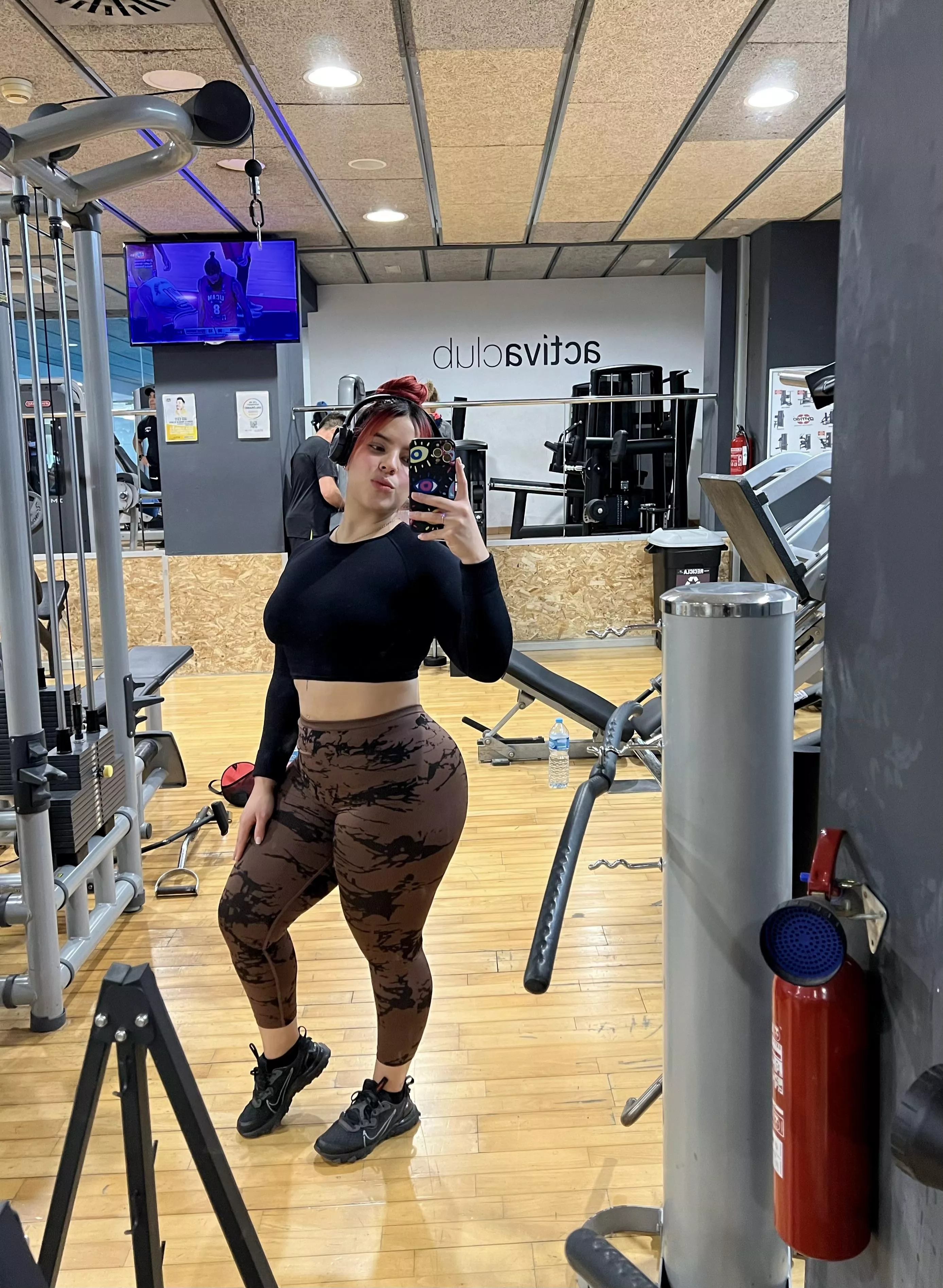 Giving my best today! Happy Friday guys xx