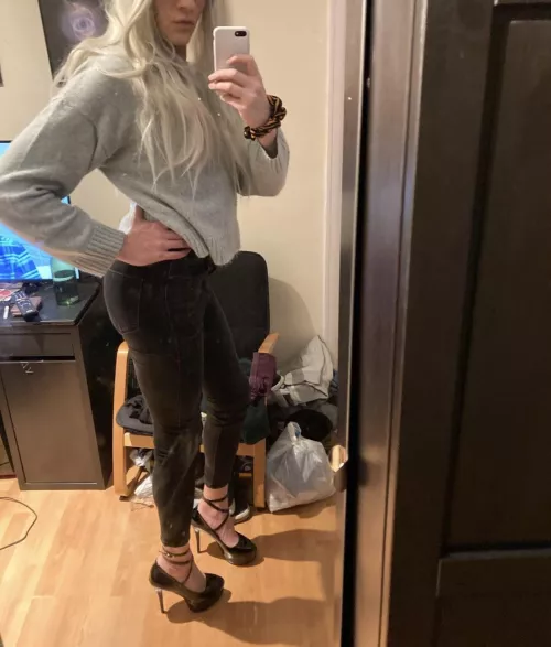 I love these heels 😍