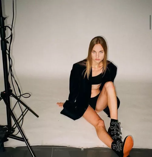 in case you haven't seen the cute girl today