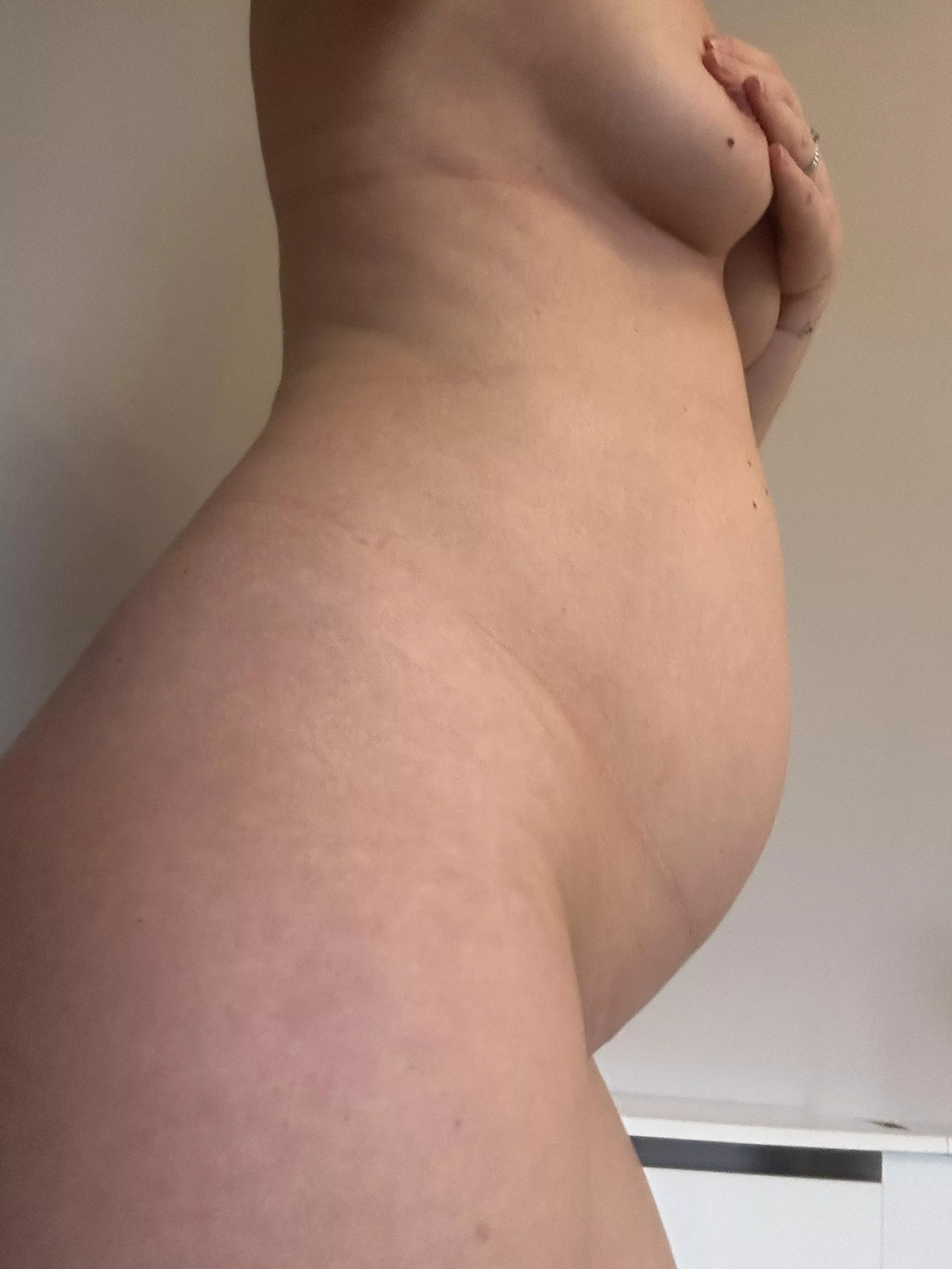 Mommy’s tummy is getting big! Let’s fuck watch me ride you