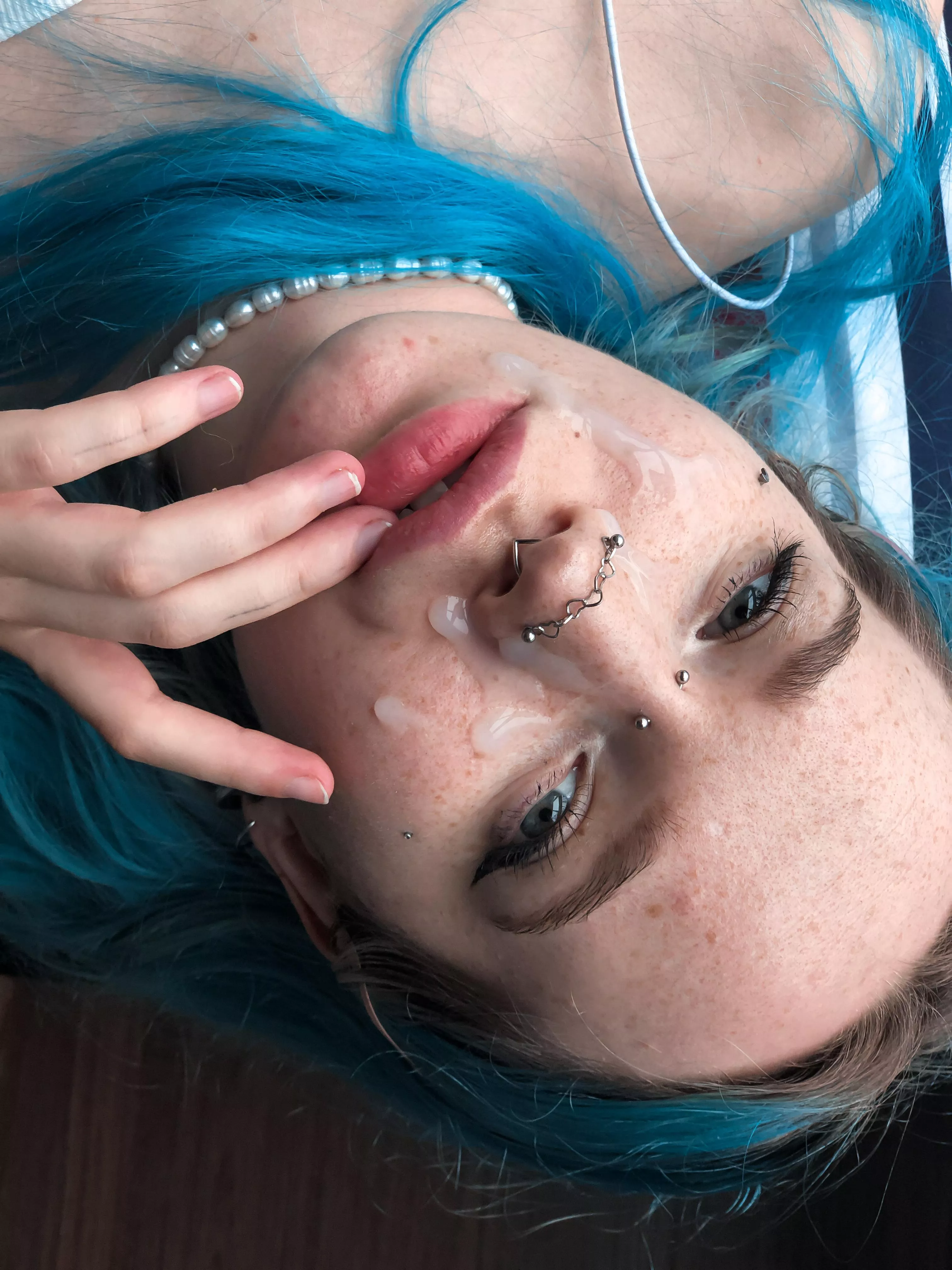 My gallery consists of selfies with cum on my face, heh.