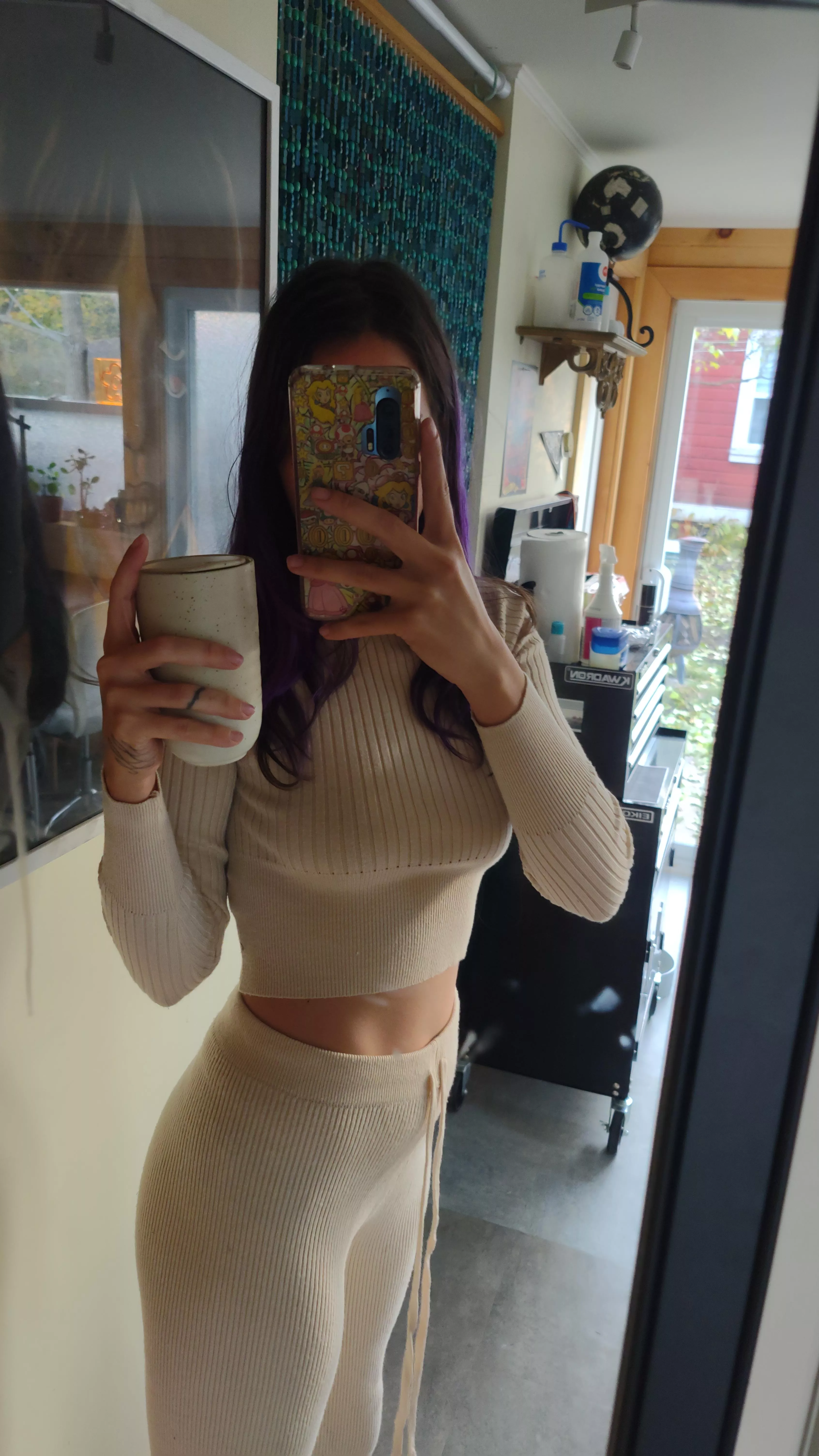 No makeup + I just woke up but the cozy morning match was cute IUTR