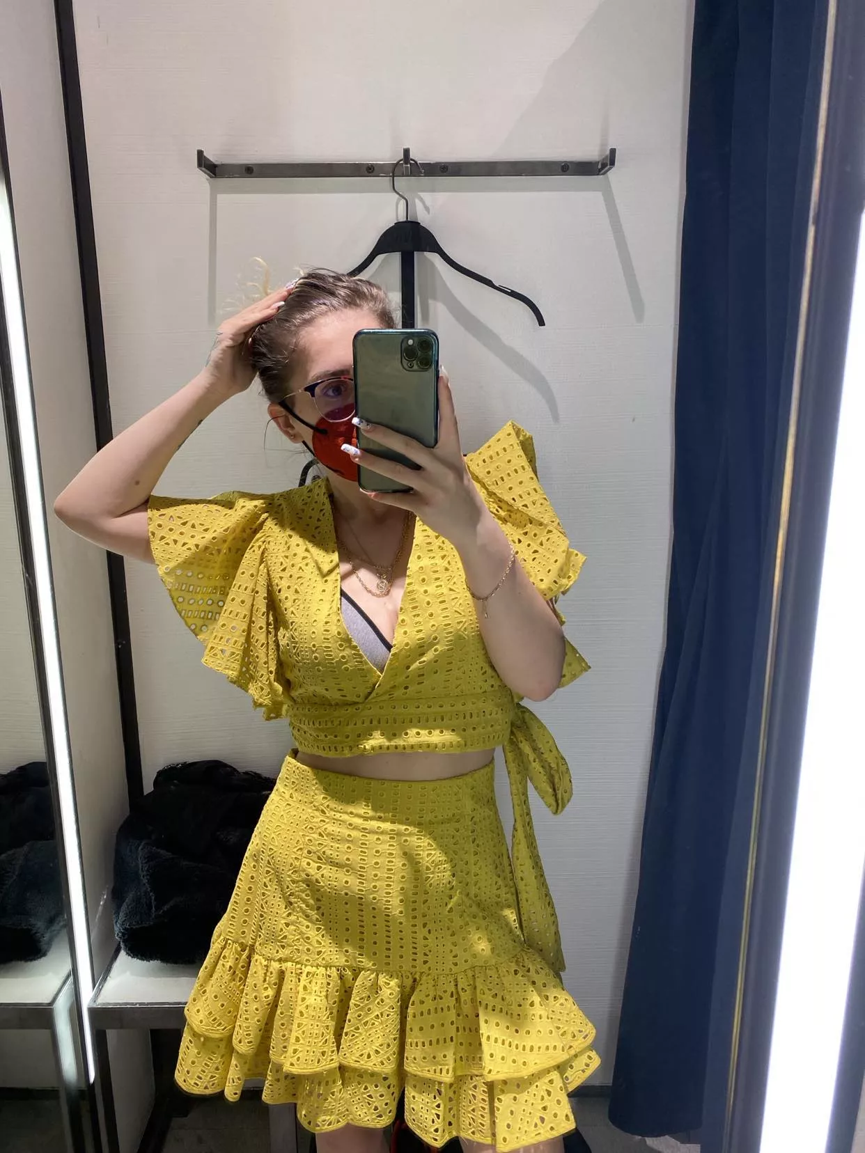 Sensual captures from changing room moments