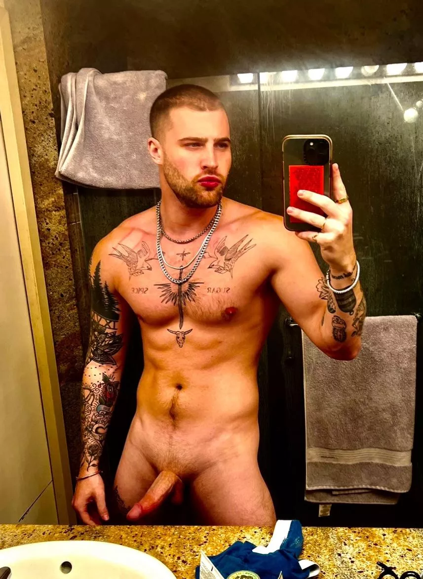 Shower time, who’s cummin?