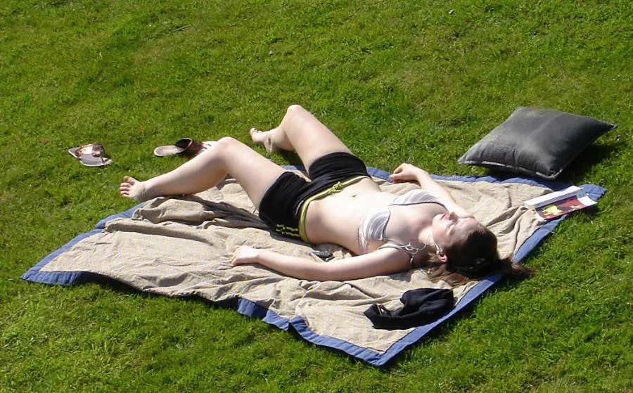 Tanning with my Bra On