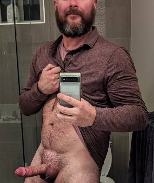 The collar makes this a classy pic