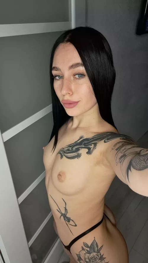 This slutty girl is definitely mommy material