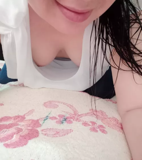 Wanna take rightie for a Friday quickie? 😏