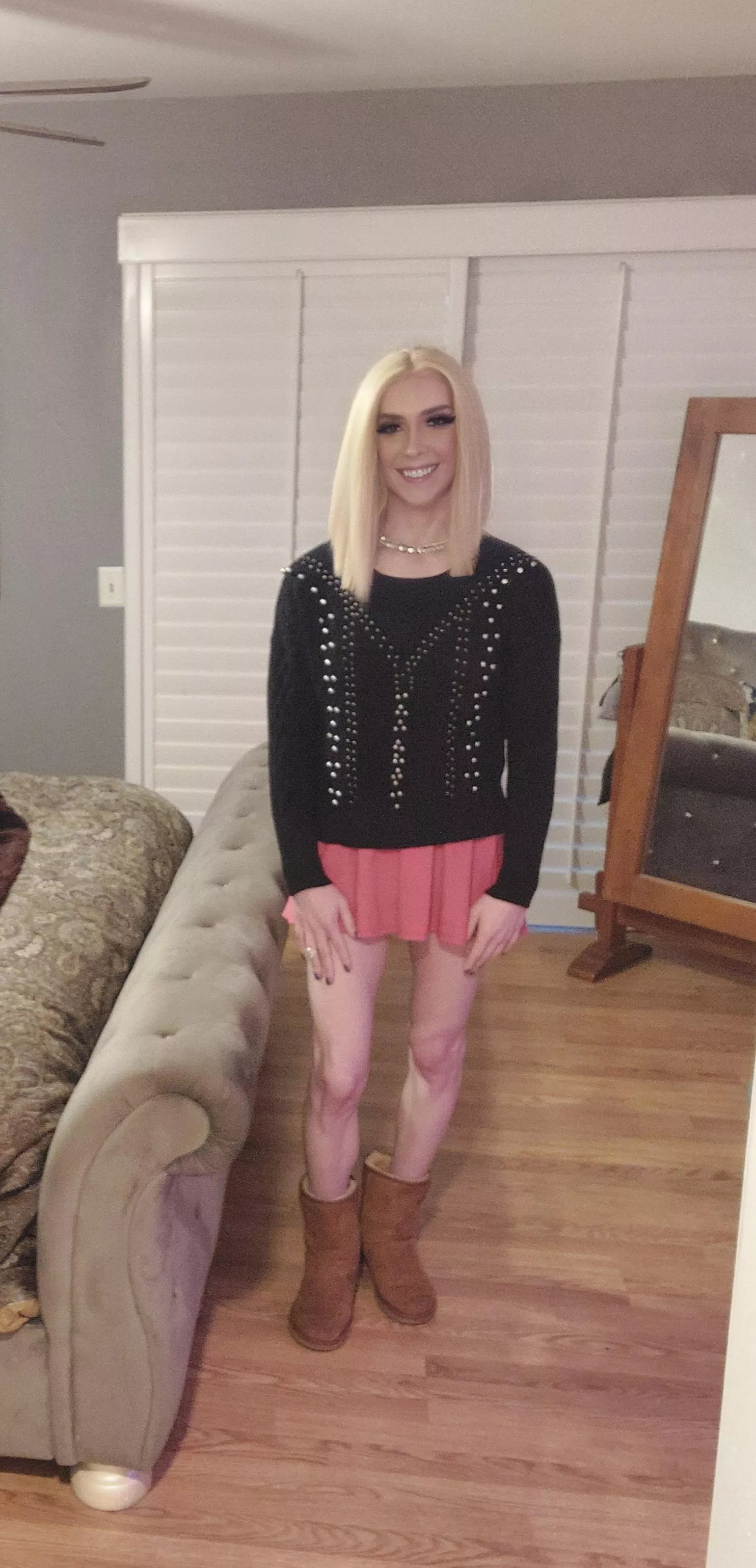 When in doubt wear pink and sparkles ✨️