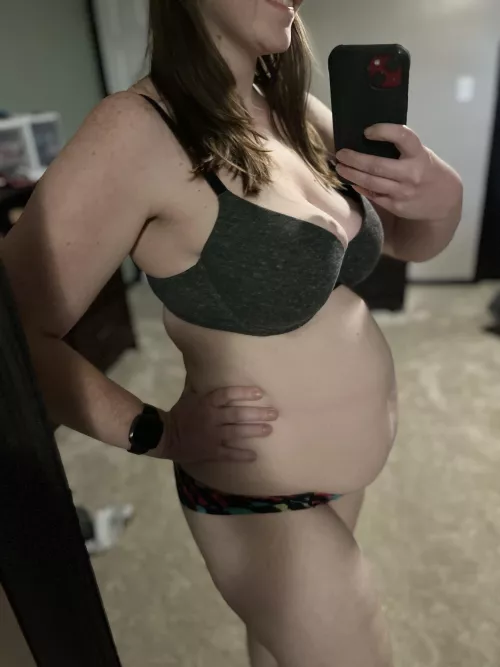 13 weeks pregnant with twins! Am I getting bigger?