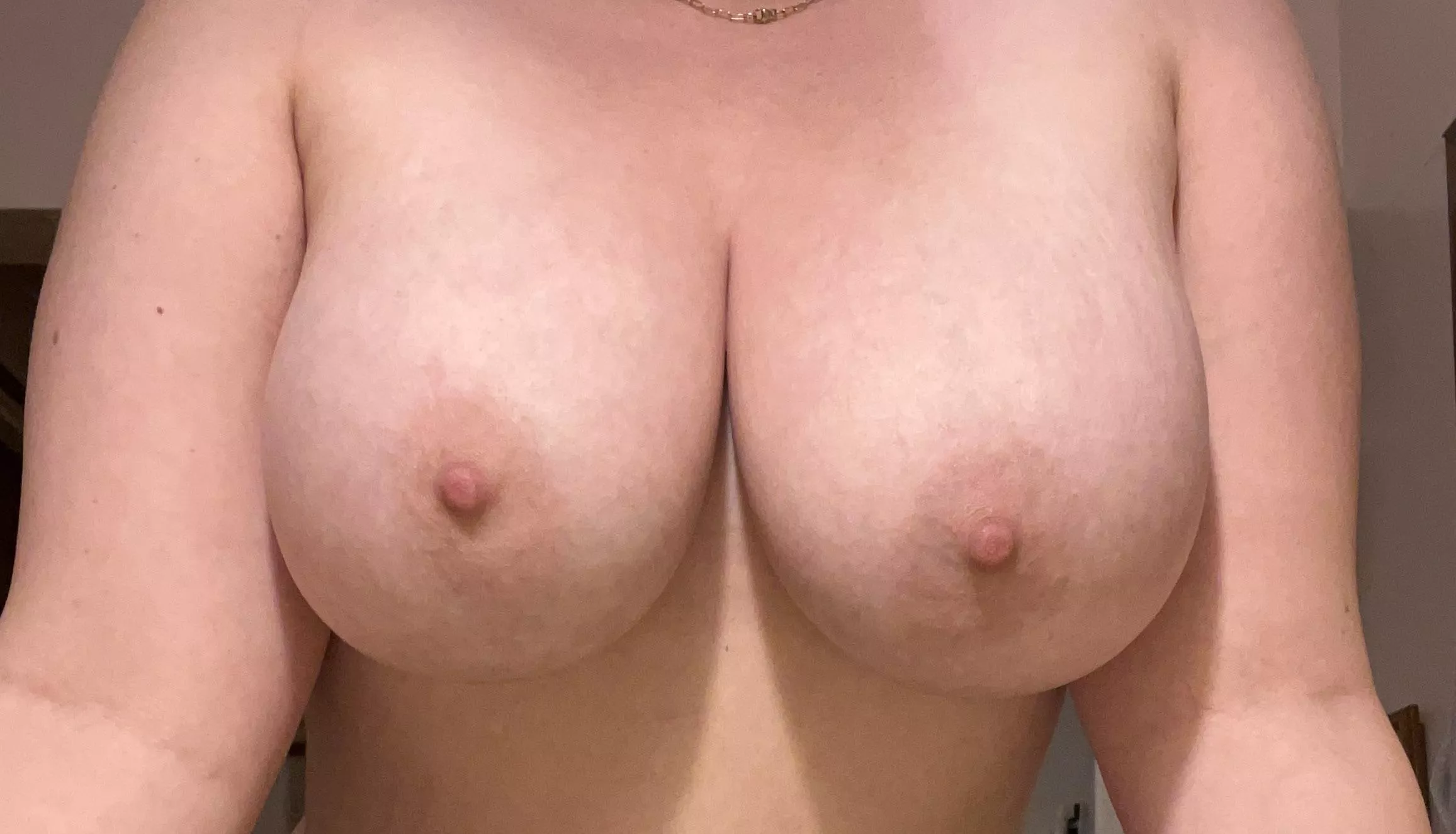 29, 190, 5’4 All Natural