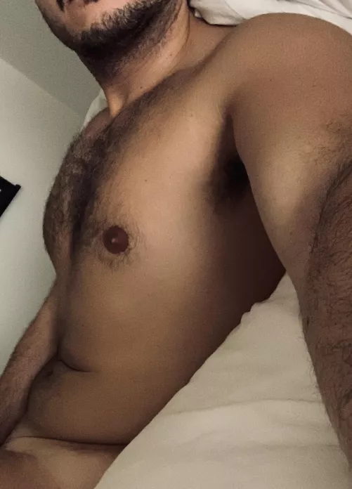 34yo sexy hairy italian stud. send face with age & location to get added. d_stud1989