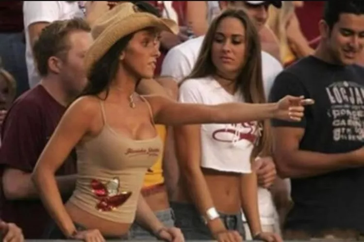 Anybody remember Jenn Sterger? I don't think this girl ever forgot.