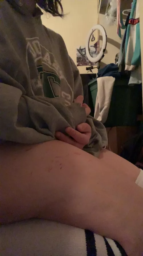 Are my thighs still cute? :3