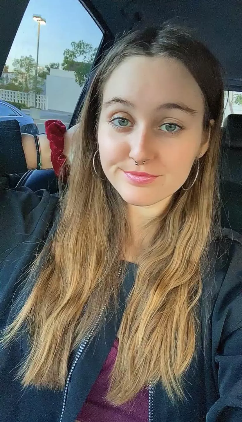 Are you into brunettes?