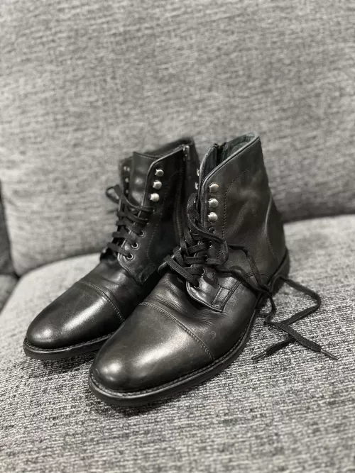 Been wearing these Fryes for few years .