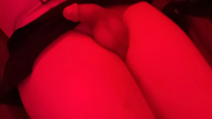 coming out from hiding under my skirt 🤭