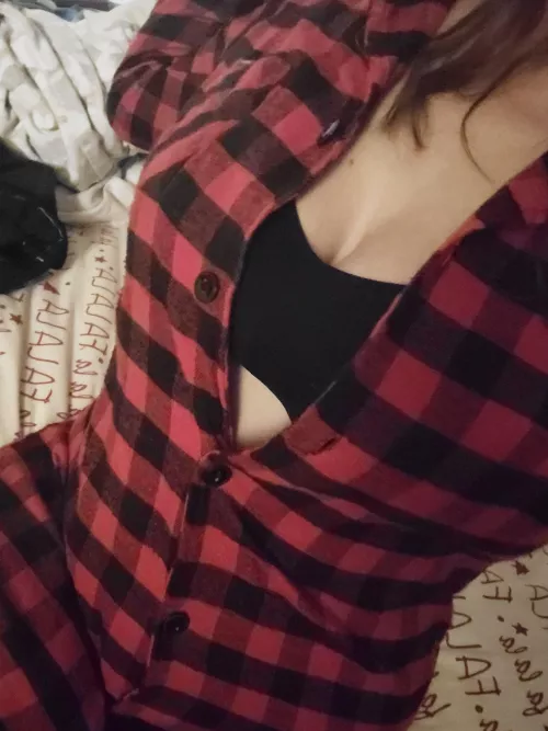 flannel dress anyone?!