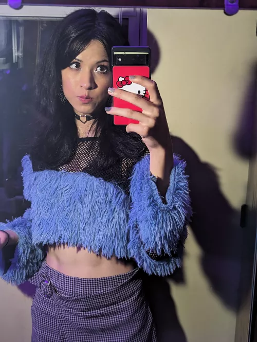 grey nail polish doesn't go as hard as I hoped it would