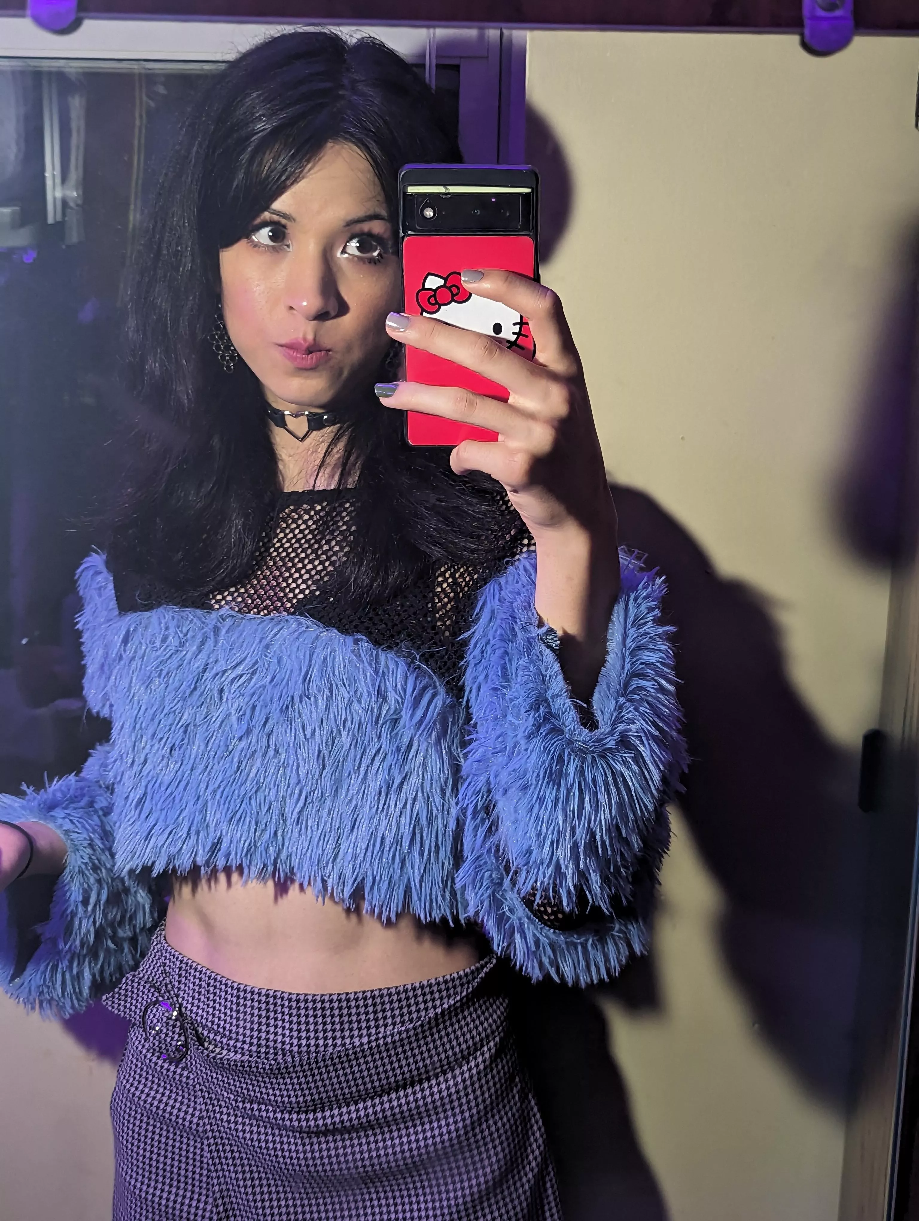 grey nail polish doesn't go as hard as I hoped it would