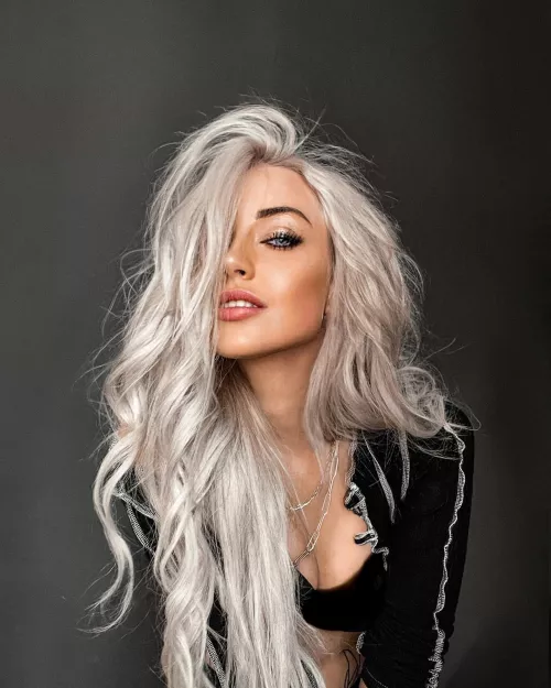 I can be the girl of your dream