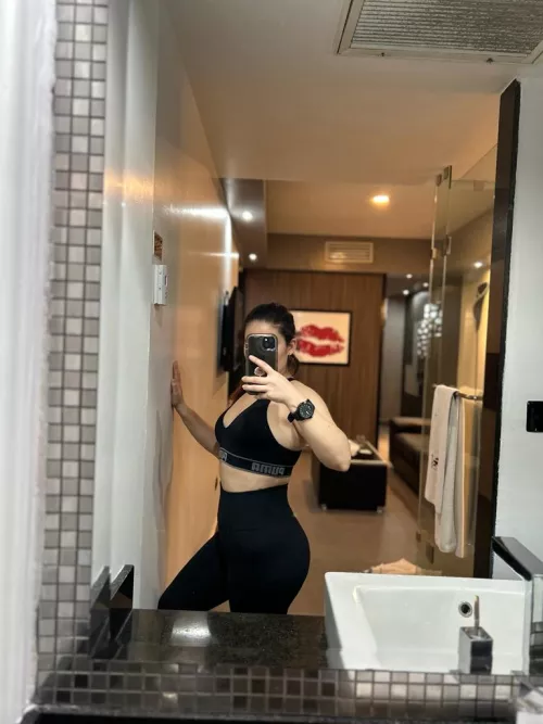 I feel good wearing black