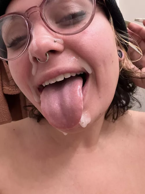 I love draining the cum from his balls in the morning