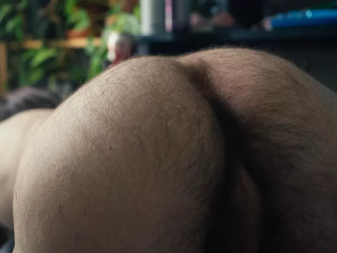 I need a thick daddy dick or two in my hole before the weekend is over