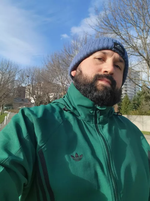 I promise I'm nicer than I look. 😌