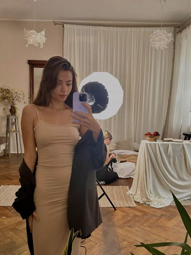 I think all dresses should be tight and seethough