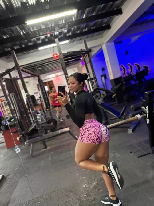 If you approach me in the gym you might just as well fuck me in the locker room