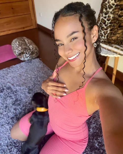 I'm legally 18, date or pass?