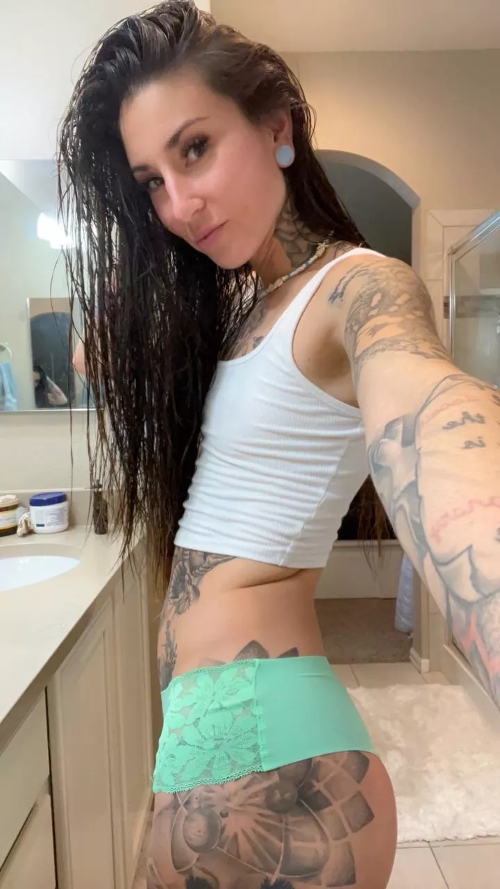 It’s the frickin weekend! [f]32