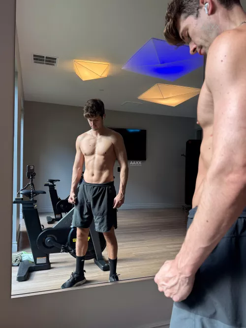 [M] Do you think this body is SFW?