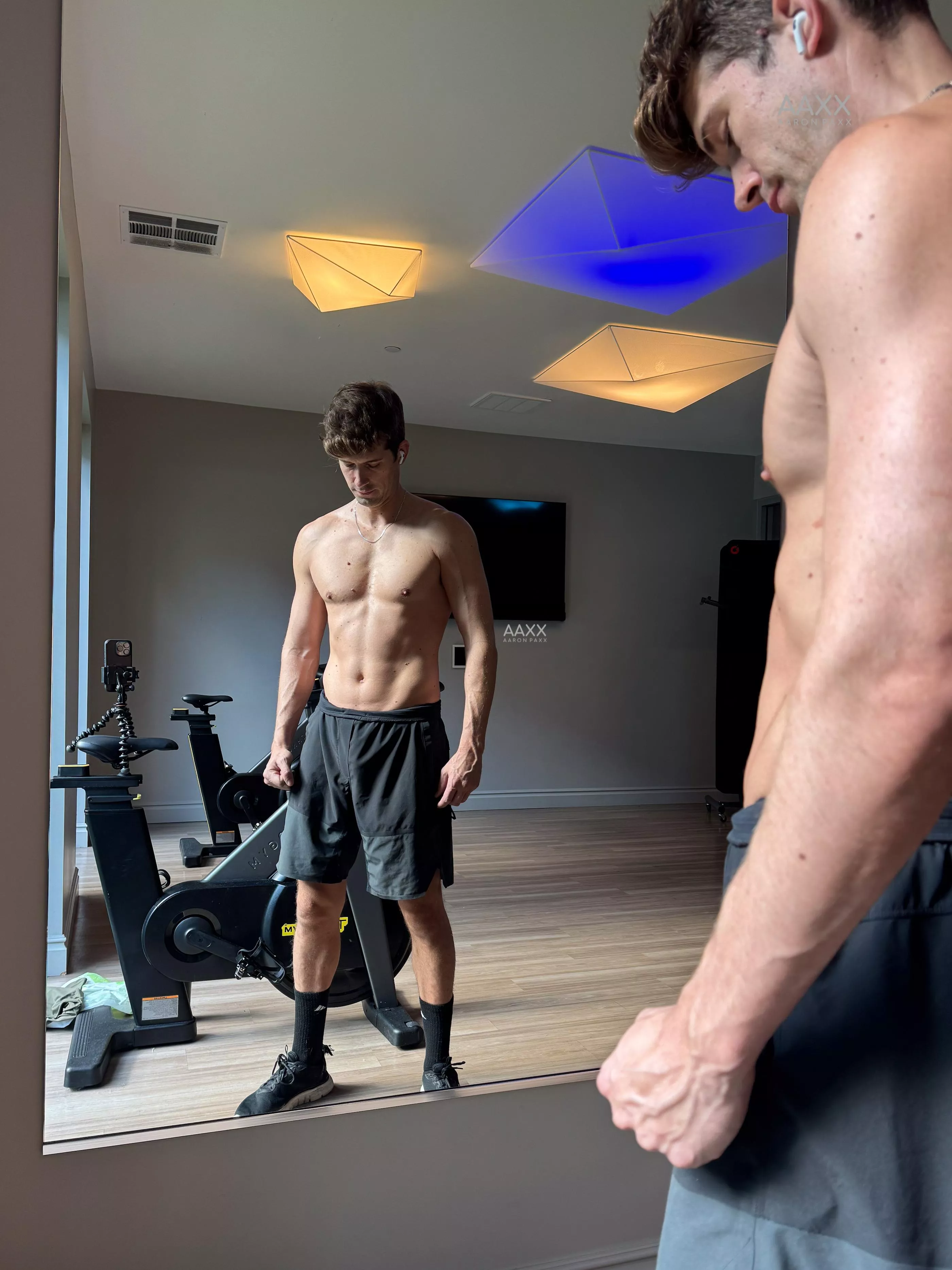 [M] Do you think this body is SFW?