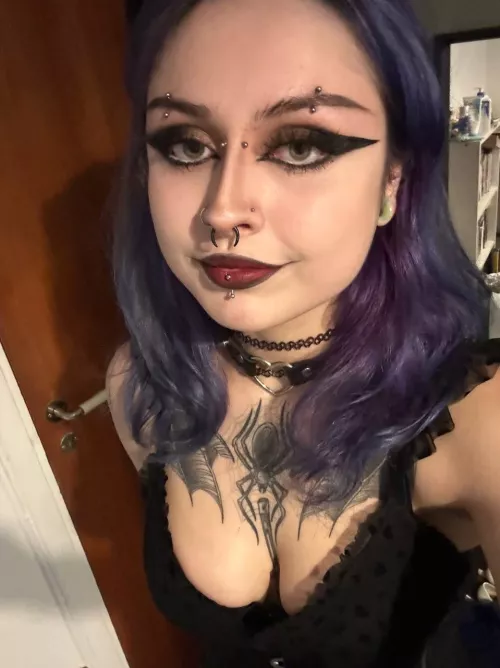 POV: Dinner is already being served. Would you start eating directly?