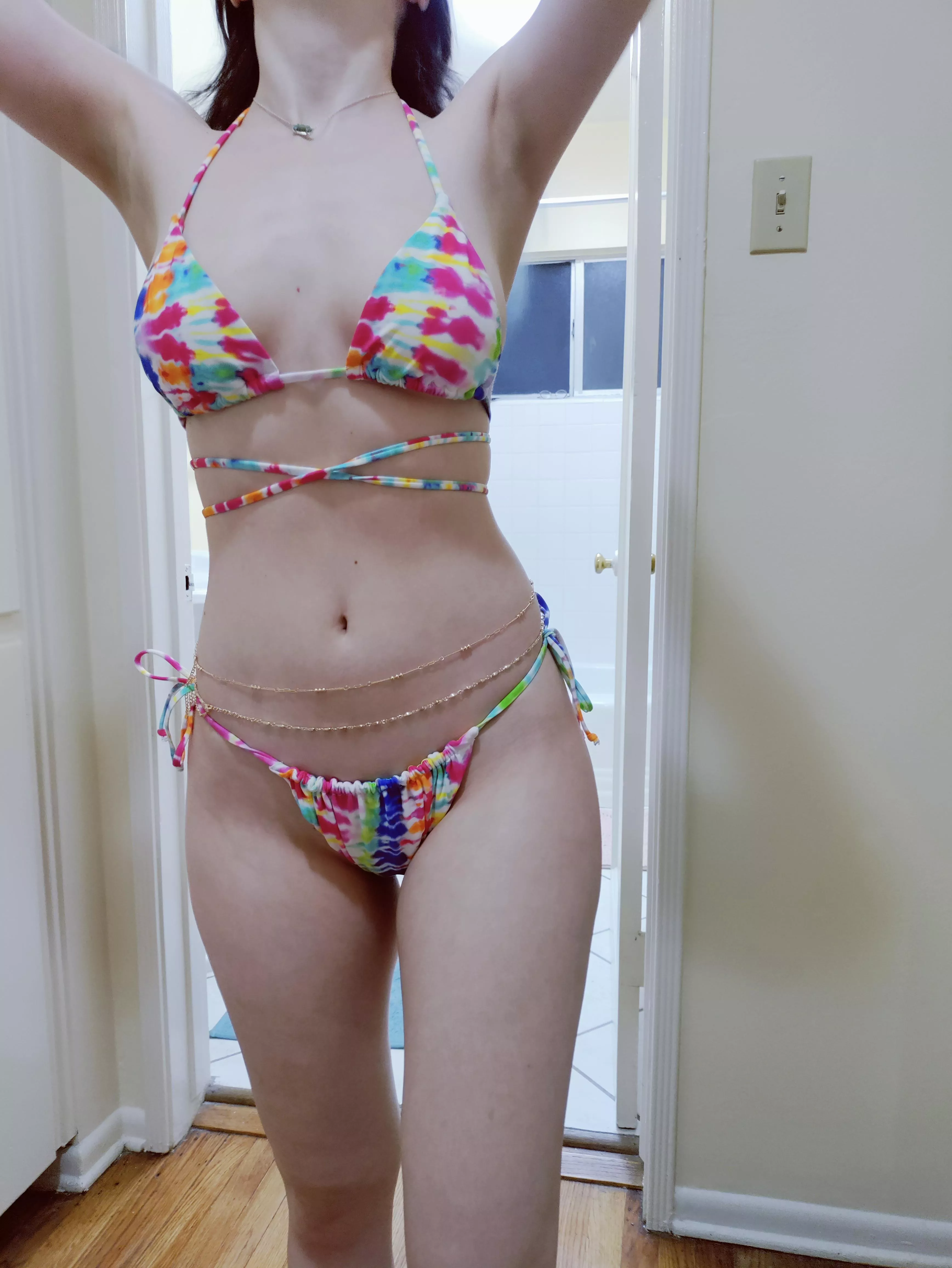 We missed summer so we decided to through a summer theme party with the girls! Just got ready for it!