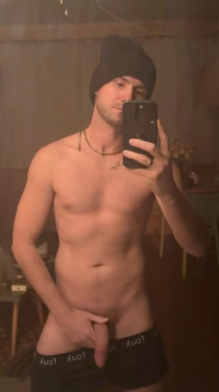 What ya think of my cock?😈