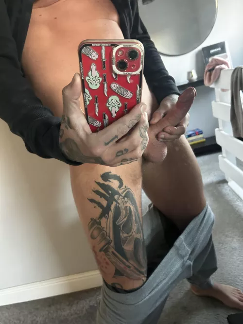 What’s ur favourite scary movie?