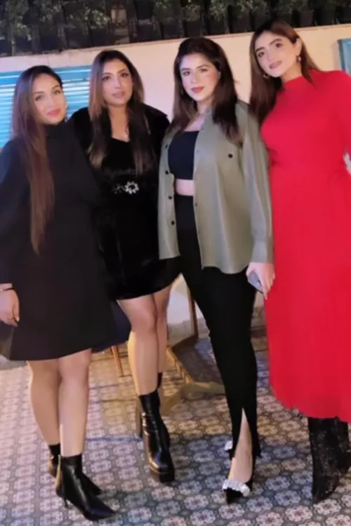 Which one would you choose (@shadesofpriyankaarora)