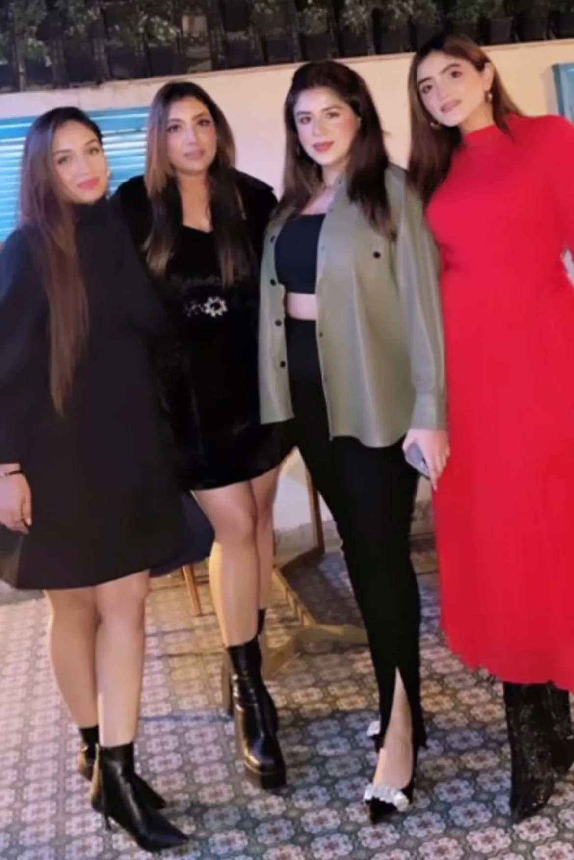 Which one would you choose (@shadesofpriyankaarora)